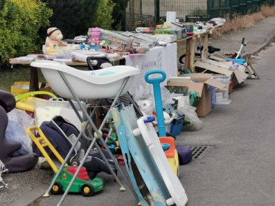 Notre brocante solidaire du 1er mai 2022.