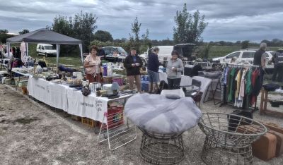 Notre stand a la brocante de Prunay 2026